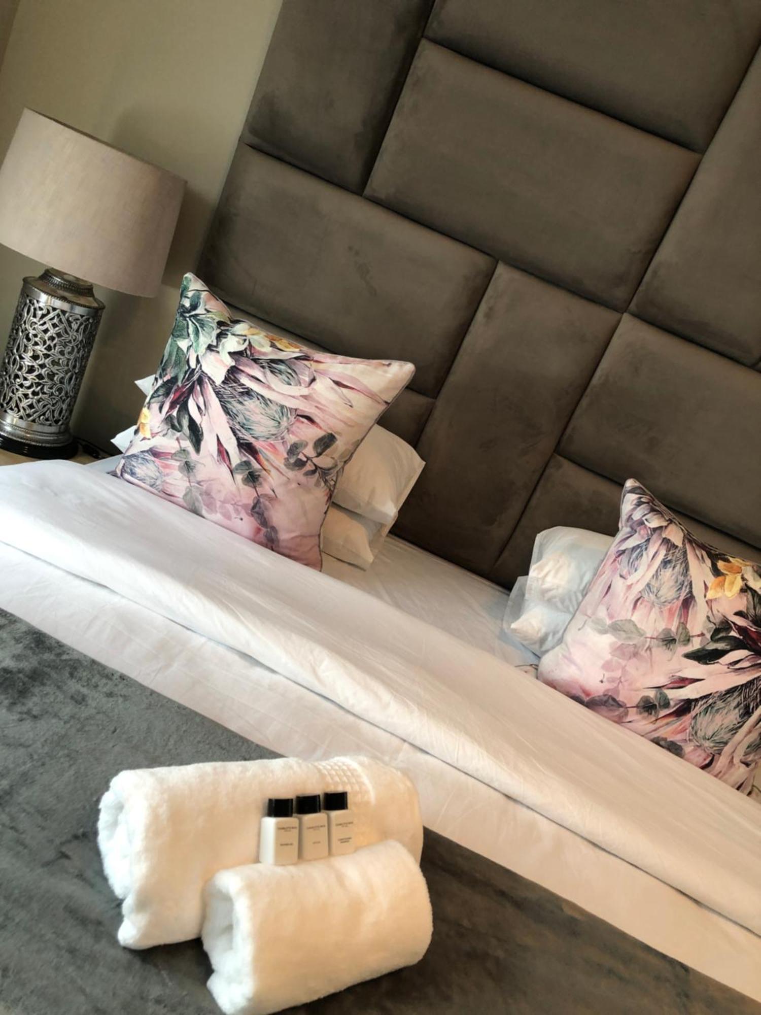The South Way Bed & Breakfast Йоханесбург Екстериор снимка
